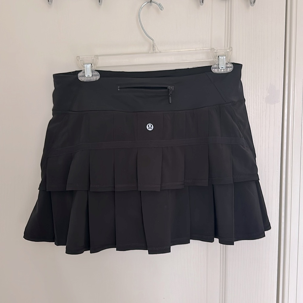 Lululemon ruffled running skirt